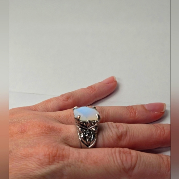 Opal ring 💍 - Picture 3 of 6